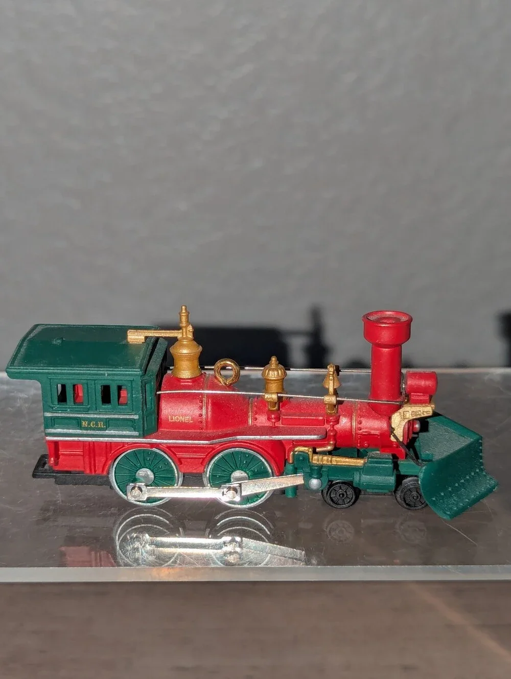 2012 Hallmark Keepsake LIONEL Trains Nutcracker Route Locomotive Ornament